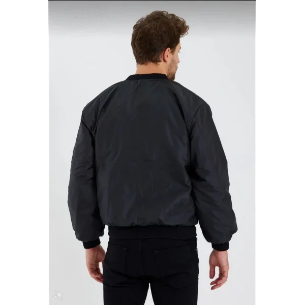 Unisex Siyah Bomber Mont – Su İtici Kumaş, Kapitone Astarlı, Fermuarlı ve Günlük Kullanıma Uygun Ceket- Siyah