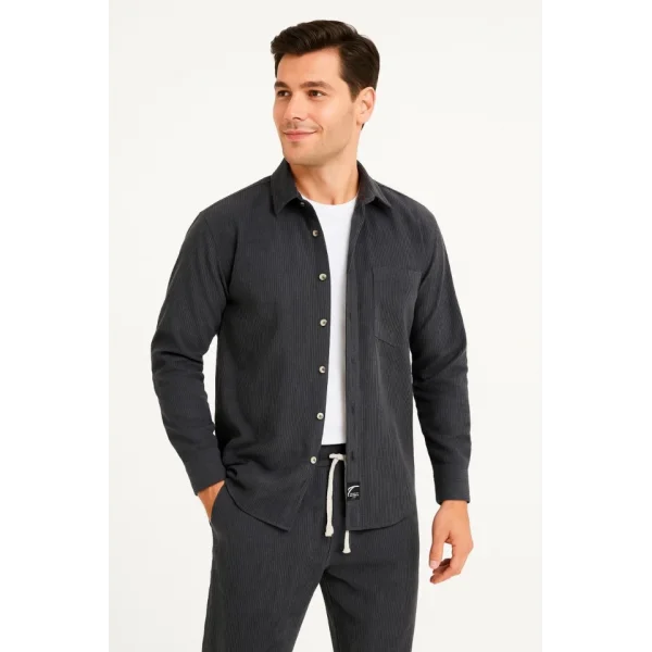 Erkek Kadife Oversize Takım – Gömlek Ve Pantolon İkili Set Füme Corduroy Şıklığı, Rahat Ve Zarif Duruş Yumuşak Dokulu Kadife Kumaş, Düğmeli Gömlek Üst Ve Lastikli Pantolon Alt Parça Ile Gün Boyu Konfor- Füme