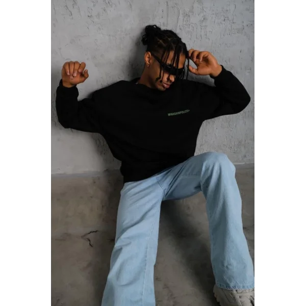 Erkek Oversize Sweatshirt – Siyah Renk  Ön Ve Sırt Baskılı, Üç İplik İçi Pamuklu Kumaş, Rahat Kalıp, Ribanalı Kışlık Sweat  Winagain Polizei Serisi - Siyah
