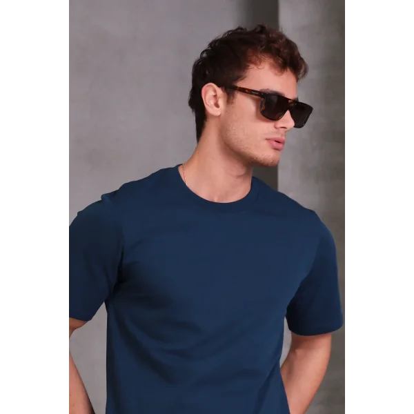 Erkek Relax Fit Bisiklet Yaka %100 Pamuk Rahat Kesim Basic Tişört