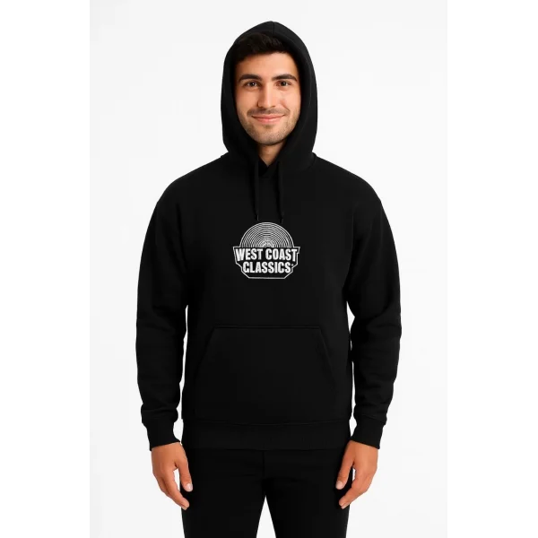 Erkek Kapşonlu Sweatshirt – Oversize Üç İplik Şardonlu Hoodie, “West Coast Classics” Ön & Arka Baskılı, Kanguru Cepli Kışlık Günlük Stil - Siyah
