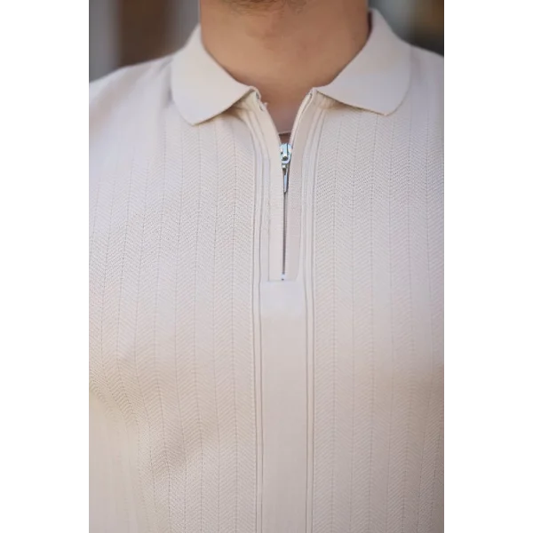 Erkek Yakası Fermuarlı Kısa Kollu T-shirt