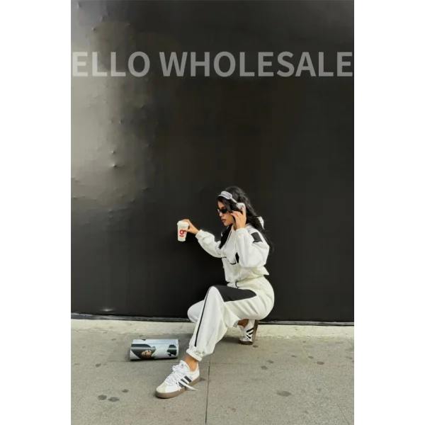 EŞOFMAN TAKIM PARÇALI - Beyaz