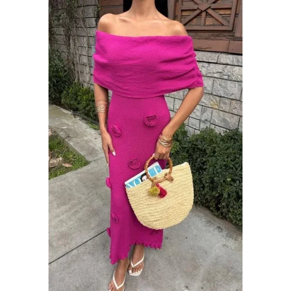 Eteği Gül Detay Madonna Yaka Elbise 2863