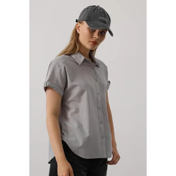 Etiket Detaylı Yarım Kol Gömlek - Gri