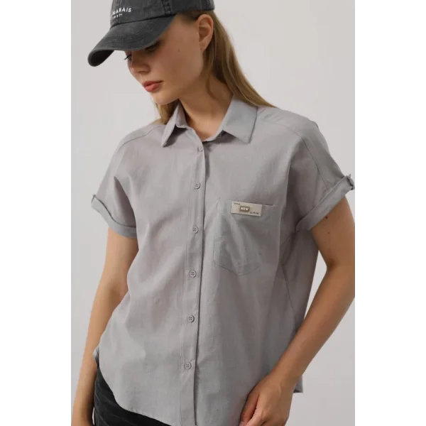 Etiket Detaylı Yarım Kol Gömlek - Gri