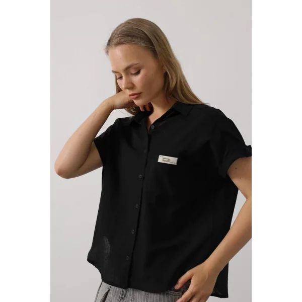 Etiket Detaylı Yarım Kol Gömlek - Siyah