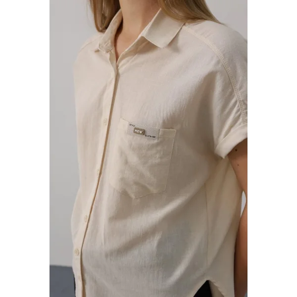 Etiket Detaylı Yarım Kol Gömlek - Taş