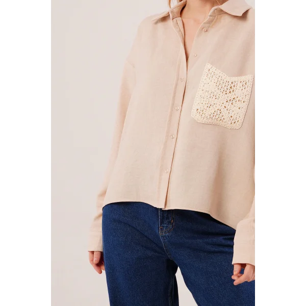 Etnik Cep Detaylı Bej Gömlek