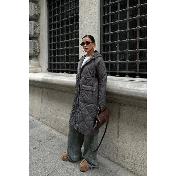 Fermuar Ve Kapşonlu Uzun Kapitone Mont 7062