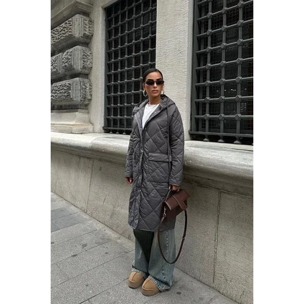 Fermuar Ve Kapşonlu Uzun Kapitone Mont 7062