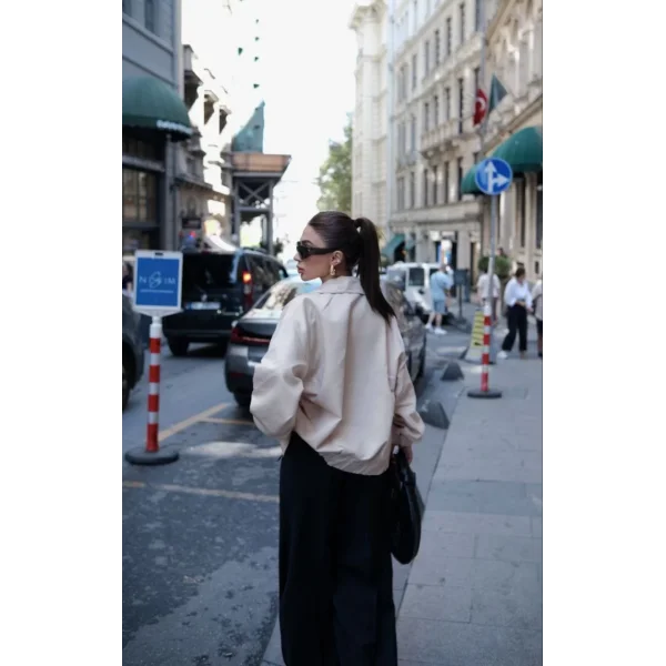 Fermuarlı Gömlek Yaka Bomber Ceket - Beyaz