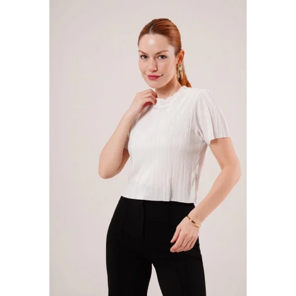 Fitilli Kısa Kollu Parlak Beyaz Bluz