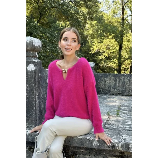 Fuşya Yakası Zincirli Triko Kazak