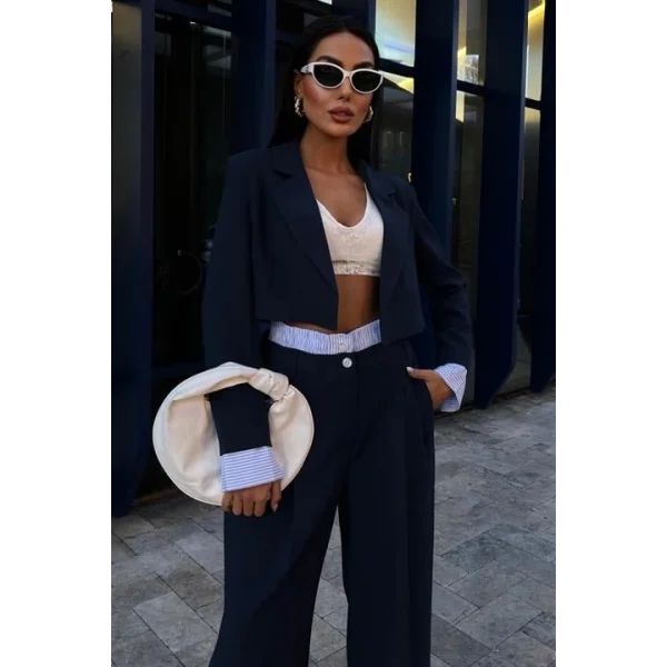 Garni Detaylı Crop Ceketli Takım 10075