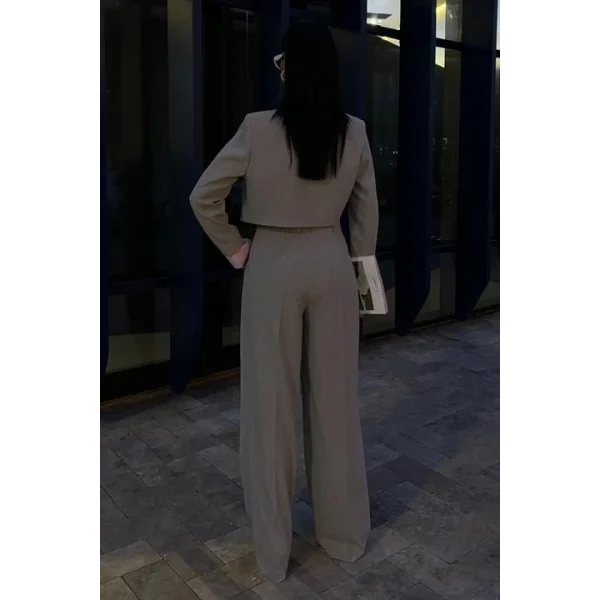 Garni Detaylı Crop Ceketli Takım 10075