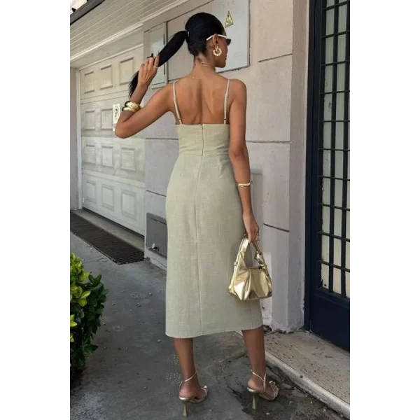 Göğsü Aksesuarlı Önü Yırtmaçlı Elbise 2899