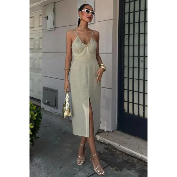 Göğsü Aksesuarlı Önü Yırtmaçlı Elbise 2899