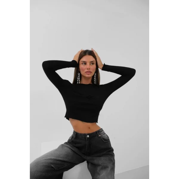 Göğüs Düğüm Detay Bluz