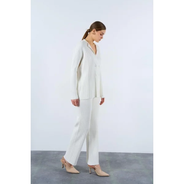 Gömlek Yaka Düğmeli Takım  Ekru