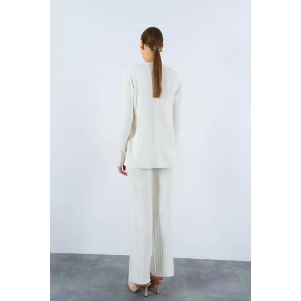 Gömlek Yaka Düğmeli Takım  Ekru