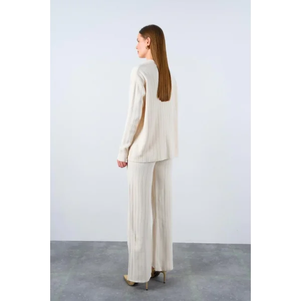 Gömlek Yaka Düğmeli Takım  Krem