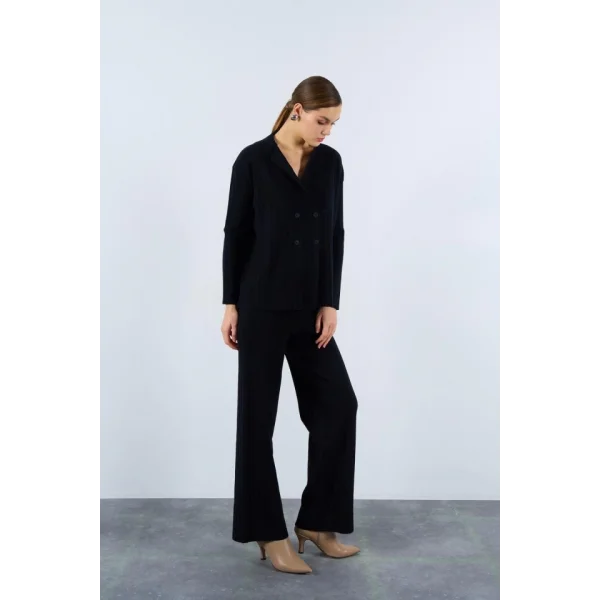 Gömlek Yaka Düğmeli Takım  Siyah