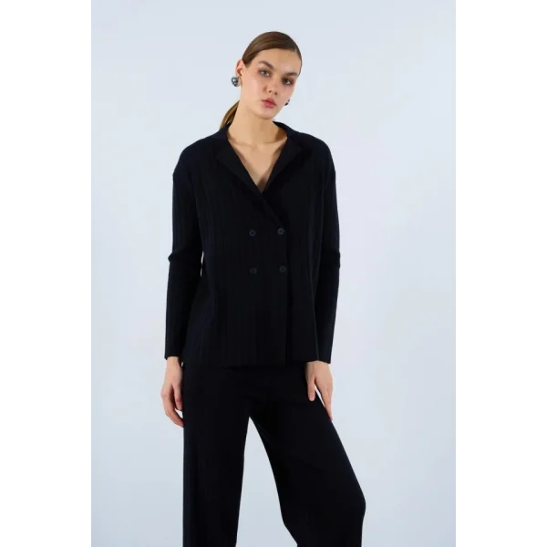 Gömlek Yaka Düğmeli Takım  Siyah