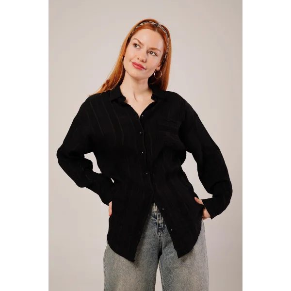 Hakim Yaka Çizgili Cep Detaylı iyah Gömlek