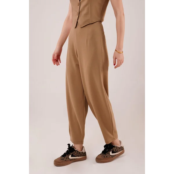 Havuç Kesim Camel Pantolon