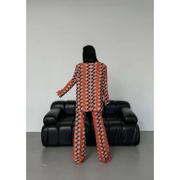 İki̇ Düğmeli̇ Desenli̇ Di̇ji̇tal Ceket