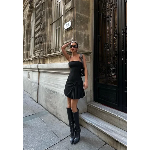 İki Parçalı Pileli Askılı Kadın Mini Elbise - Siyah