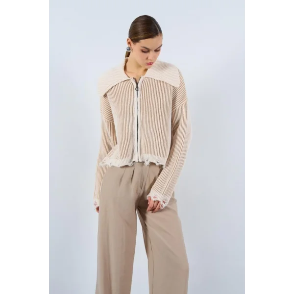 İki Renk Yırtıklı Hırka  KremBej