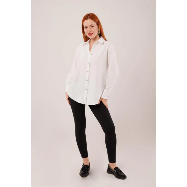 İnce Çizgi Detaylı Beyaz Gömlek