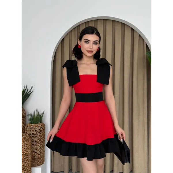 iron Omuz Fiyonklu Elbise