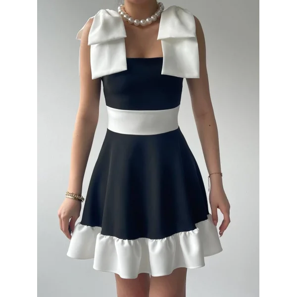 iron Omuz Fiyonklu Elbise