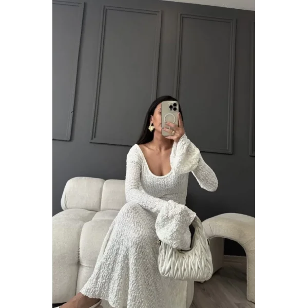 ırt Dekolteli Çan Kollu Gibeli Uzun Elbise  Beyaz