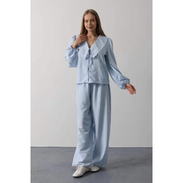 İşlemeli Bebe Yakalı Pantolon Takım - Bebe Mavisi