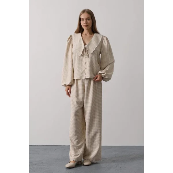 İşlemeli Bebe Yakalı Pantolon Takım - Taş