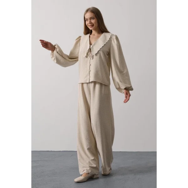 İşlemeli Bebe Yakalı Pantolon Takım - Taş