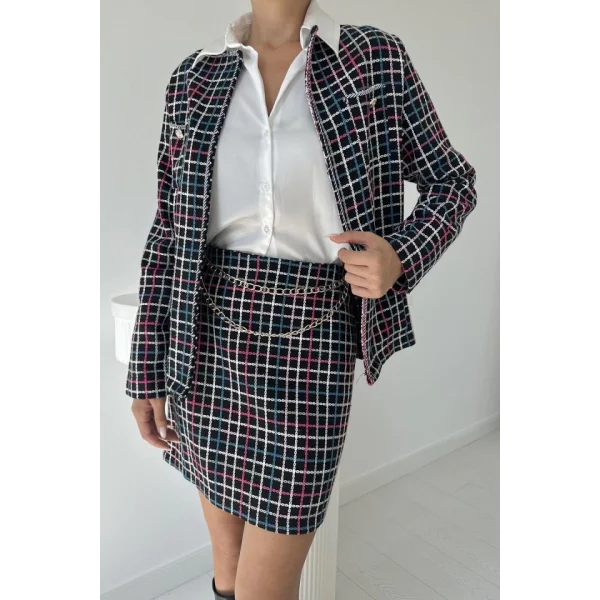 iyah Önü Açık Ceket Ve Eteği Zincirli Takım