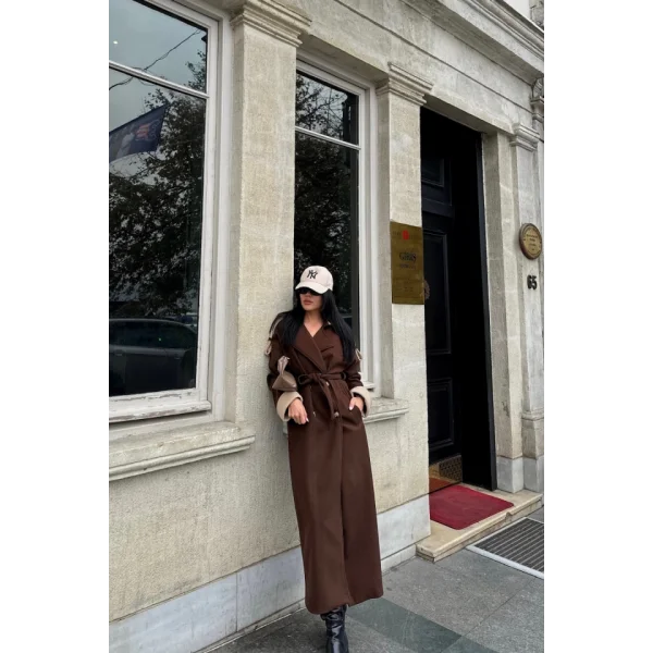 KABAN  YAKA VE ANŞET BEJ RENKİ  Kahverengi