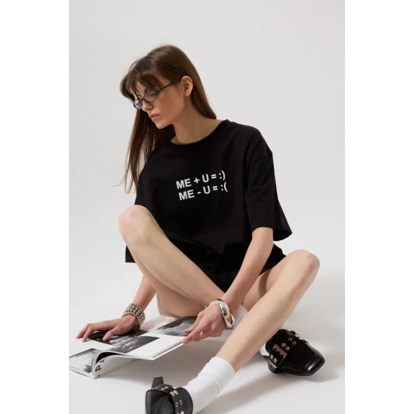 Kabartma Baskılı T-Shirt