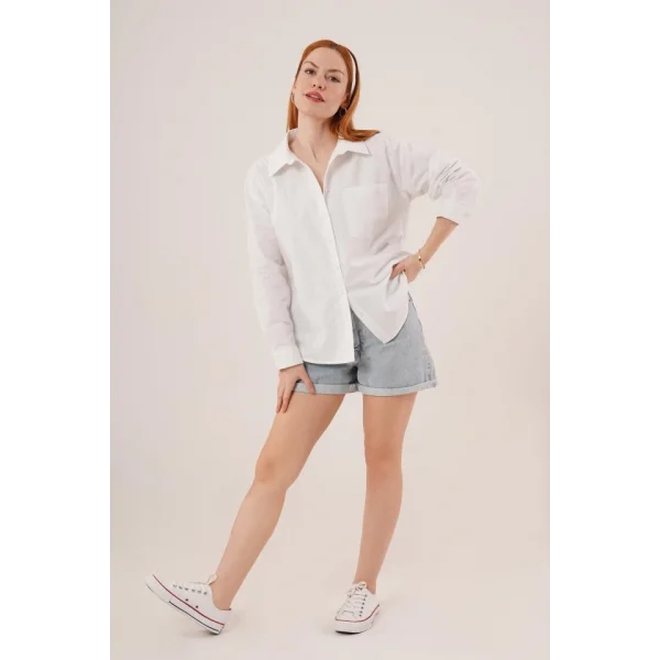 Kabartma Desenli Tek Cepli Düğmeli Beyaz Gömlek