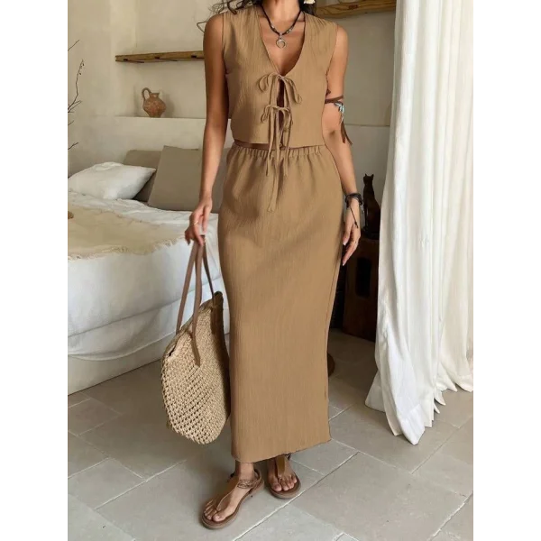 Kadın Aerobin Kumaş Eteği Yırtmaçlı ön Bağlama Detaylı Takım