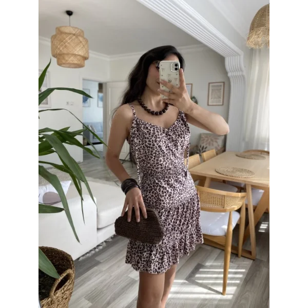 Kadın Askılı V Yaka Beli Pileli Leopar Desen Eteği Fırfırlı Süprem Elbise