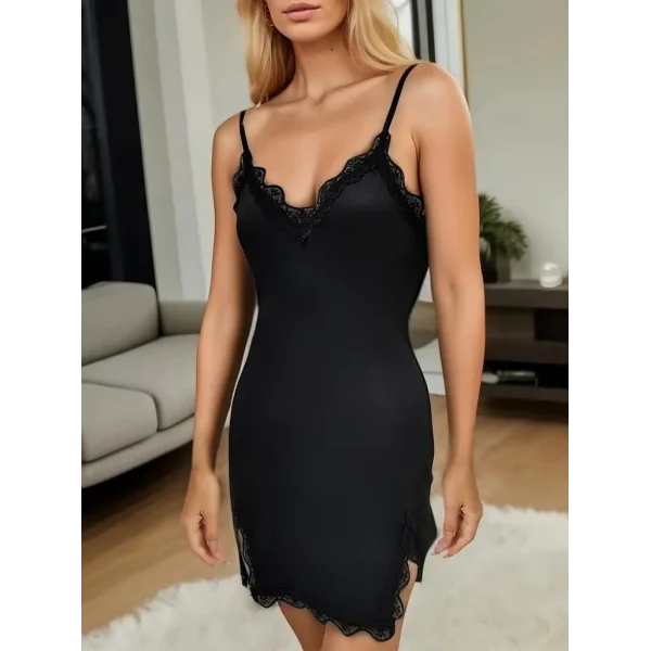 Kadın Askılı V Yaka Dantel Detay Viskon Gecelik