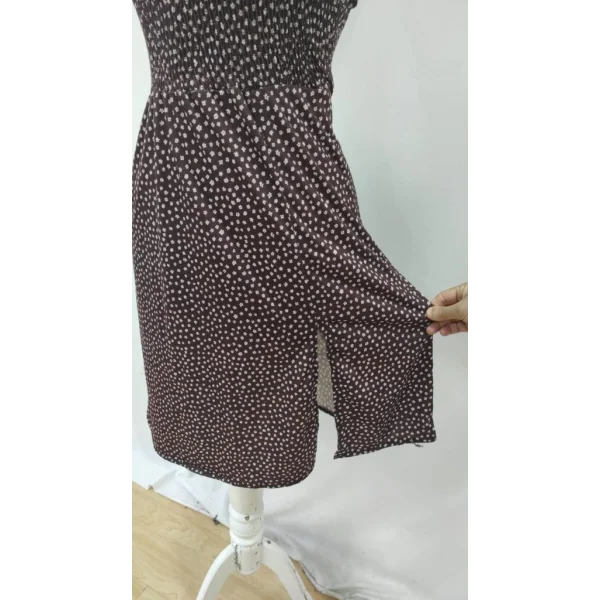 Kadın Askılı V Yakalı Beli Lastikli Yırtmaçlı Süprem Midi Elbise