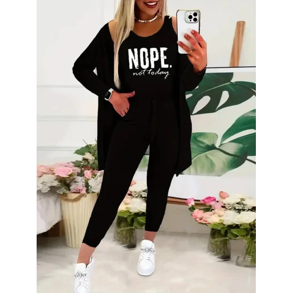 Kadın Askılı Yuvarlak Yaka Yazılı Viskon Iki Iplik Bluz Ceket Ve Pantolon 3lü Takım