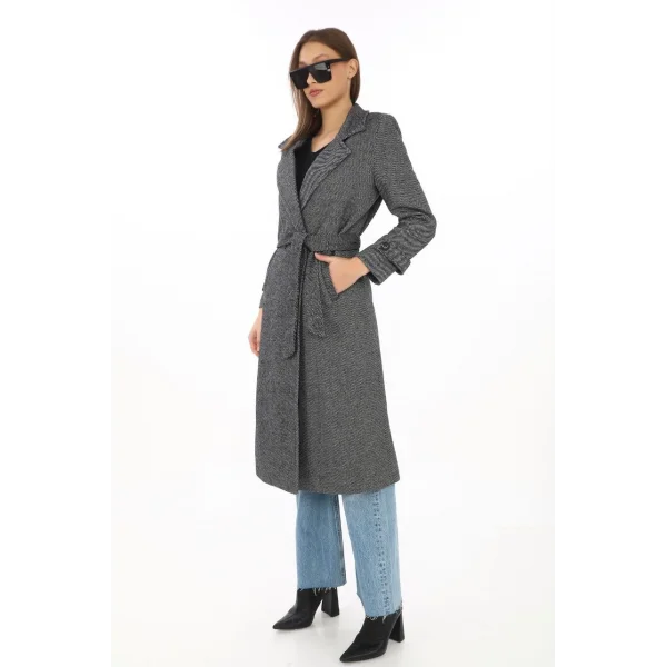 Kadın Balık Sırtı Kaşe Kaban – Uzun Boy Kruvaze Yaka Kuşaklı Astarlı Kışlık Tesettür Kaban, Yünlü Dokuma Kaşmir Kumaş, Cepli Rahat Oversize Kalıp Şık Modern Kaban Mont Modeli (Günlük ve Özel Gün Kombinlerine Uygun) - Füme